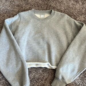 Aritzia tna cozy cropped crewneck
